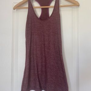 Lululemon maroon tank